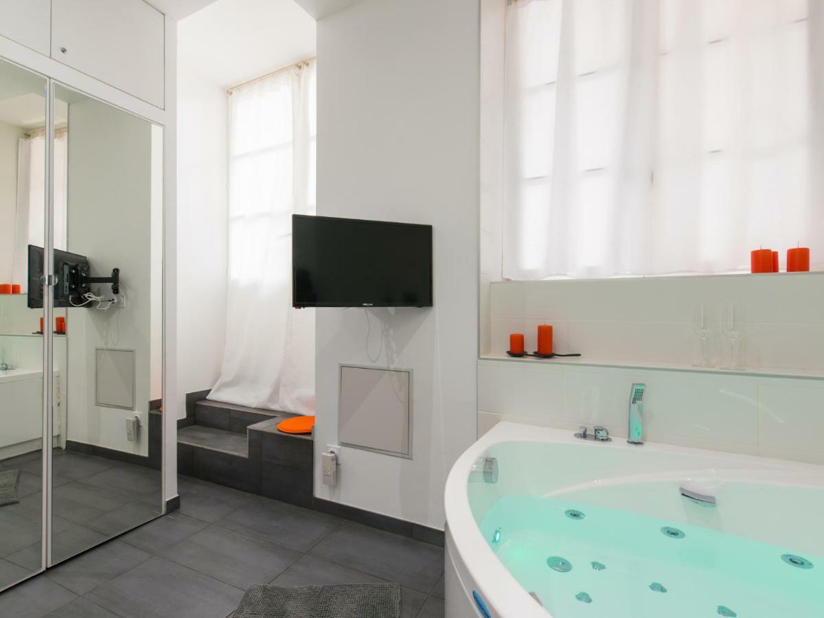 Luxury Studio & Spa-Lyon Centre Exterior photo